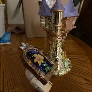 Rapunzel Disney Bath and Body Works Candle Holder and Plug in